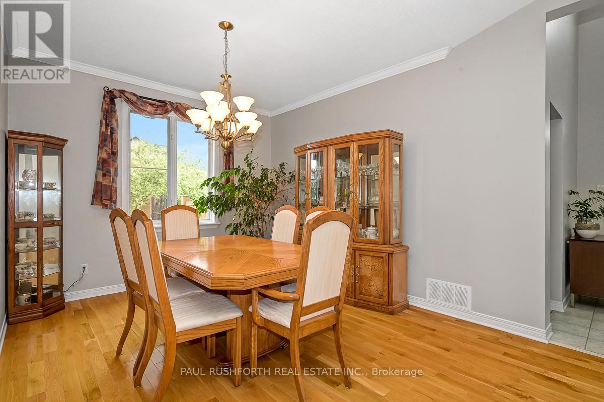 Photo 12 of 48 Greenhaven Crescent, Ottawa ON