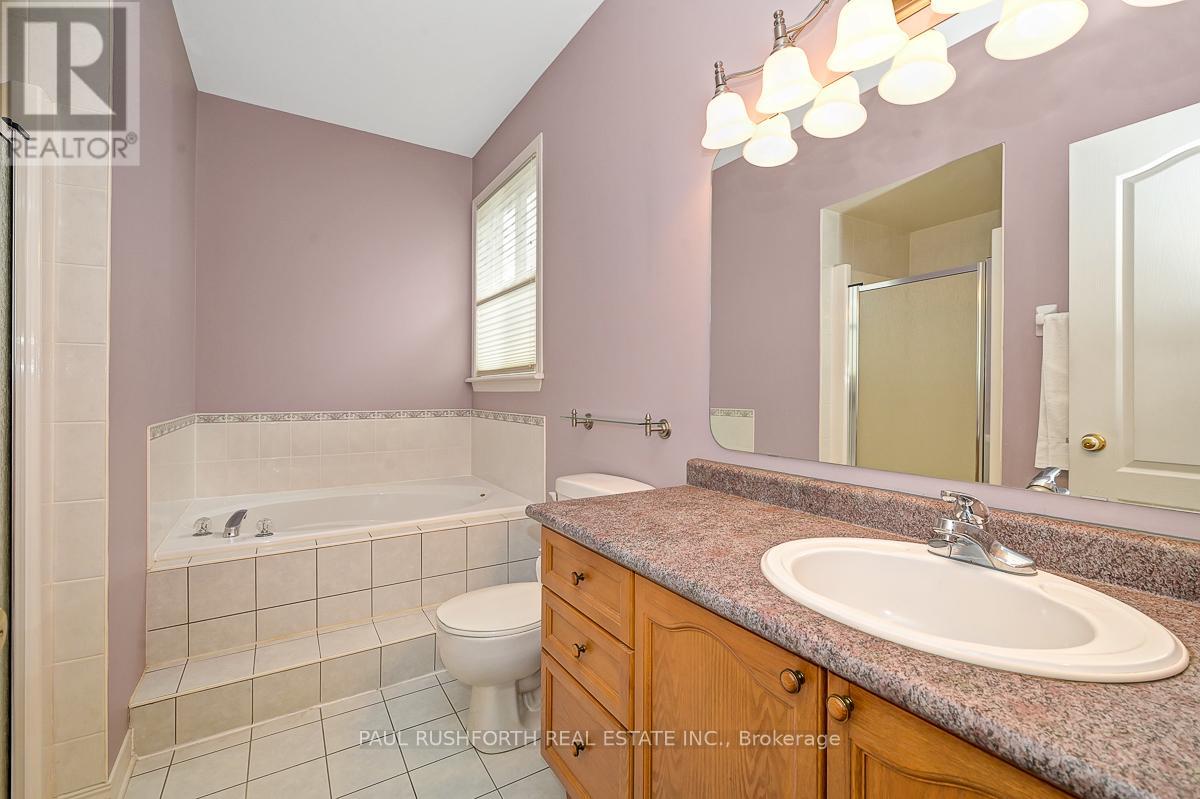 Photo 16 of 48 Greenhaven Crescent, Ottawa ON