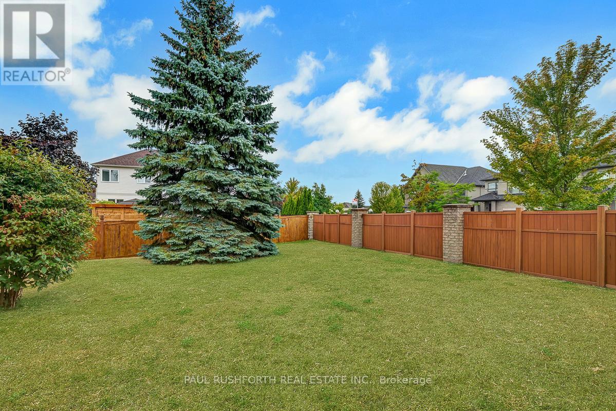Photo 21 of 48 Greenhaven Crescent, Ottawa ON