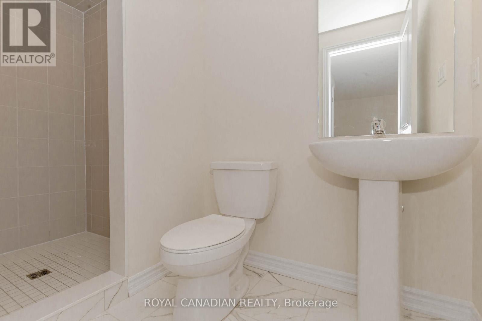 Photo 13 of 1453 National Common, Burlington ON