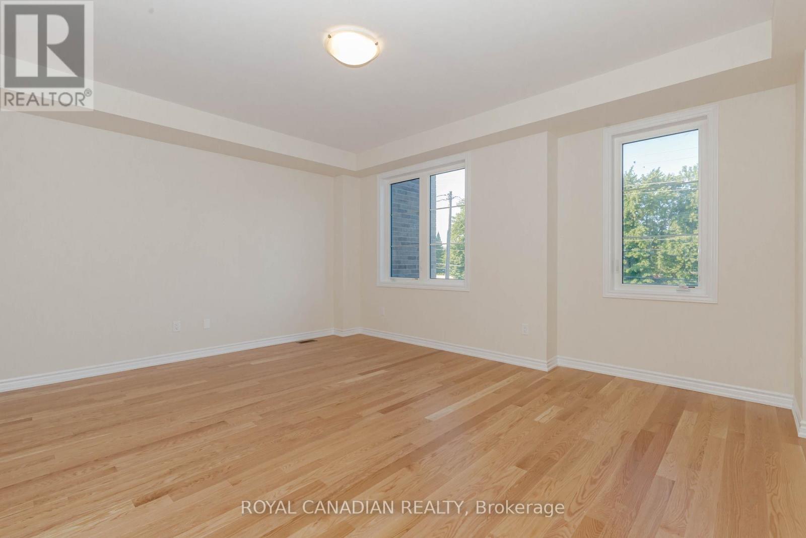 Photo 16 of 1453 National Common, Burlington ON