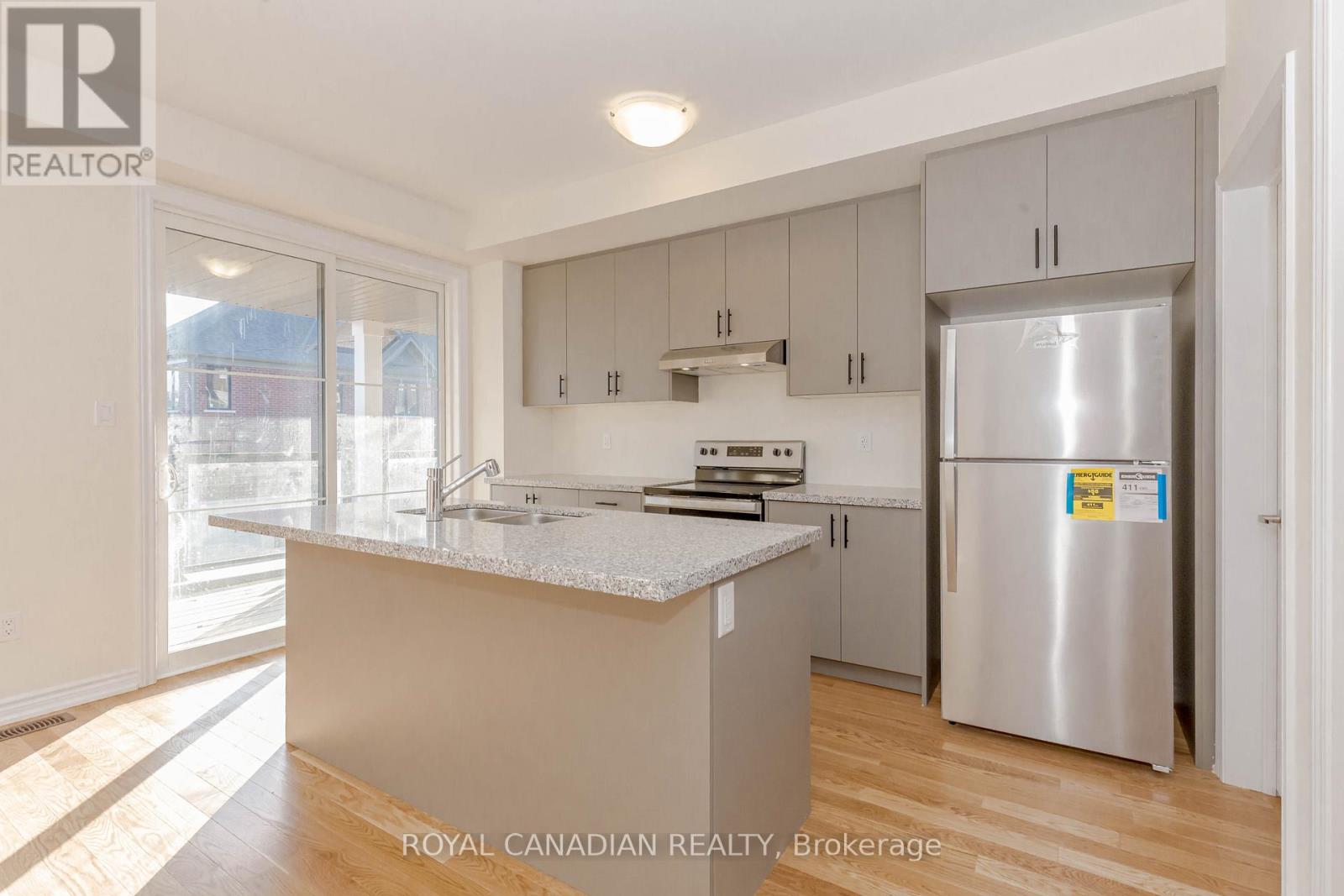 Photo 21 of 1453 National Common, Burlington ON