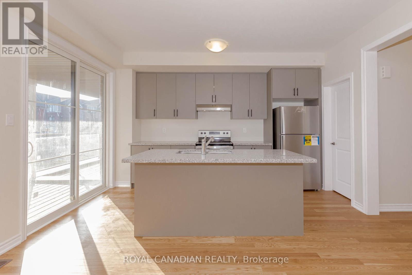 Photo 22 of 1453 National Common, Burlington ON