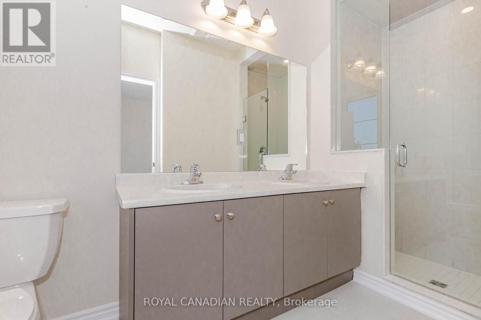 Photo 33 of 1453 National Common, Burlington ON