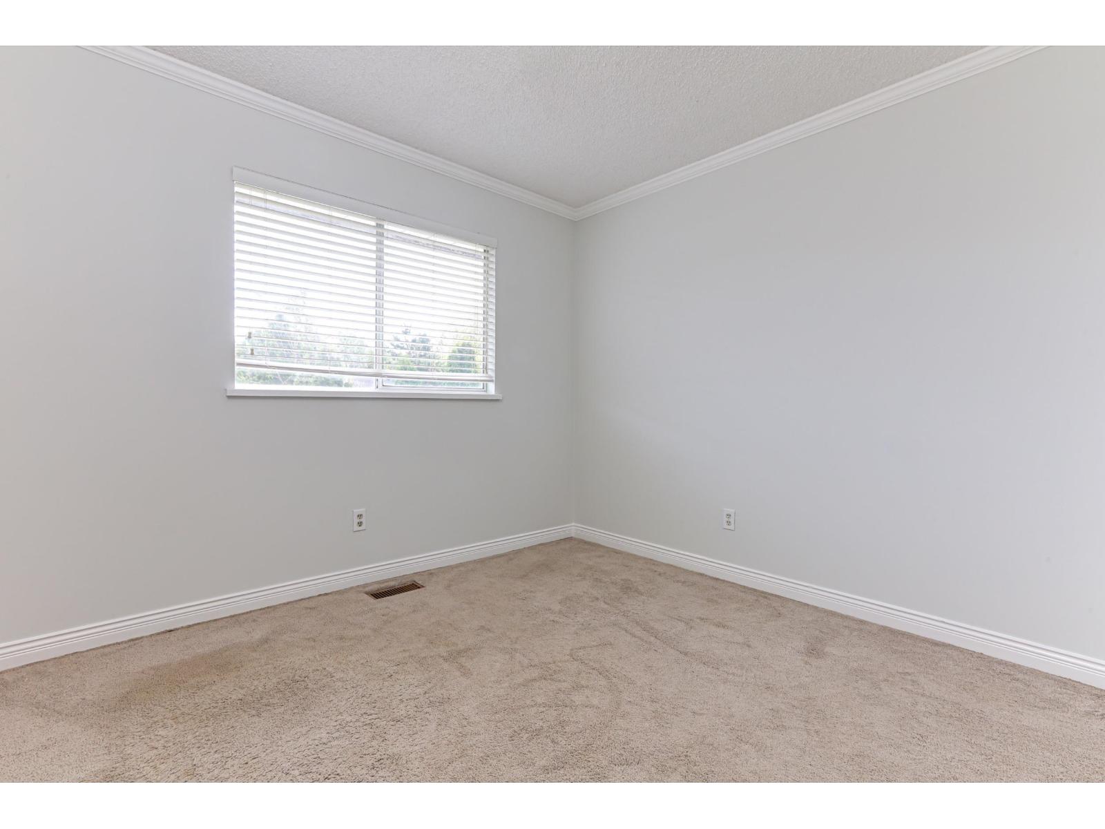 Photo 23 of 14134 67 Avenue, Surrey BC