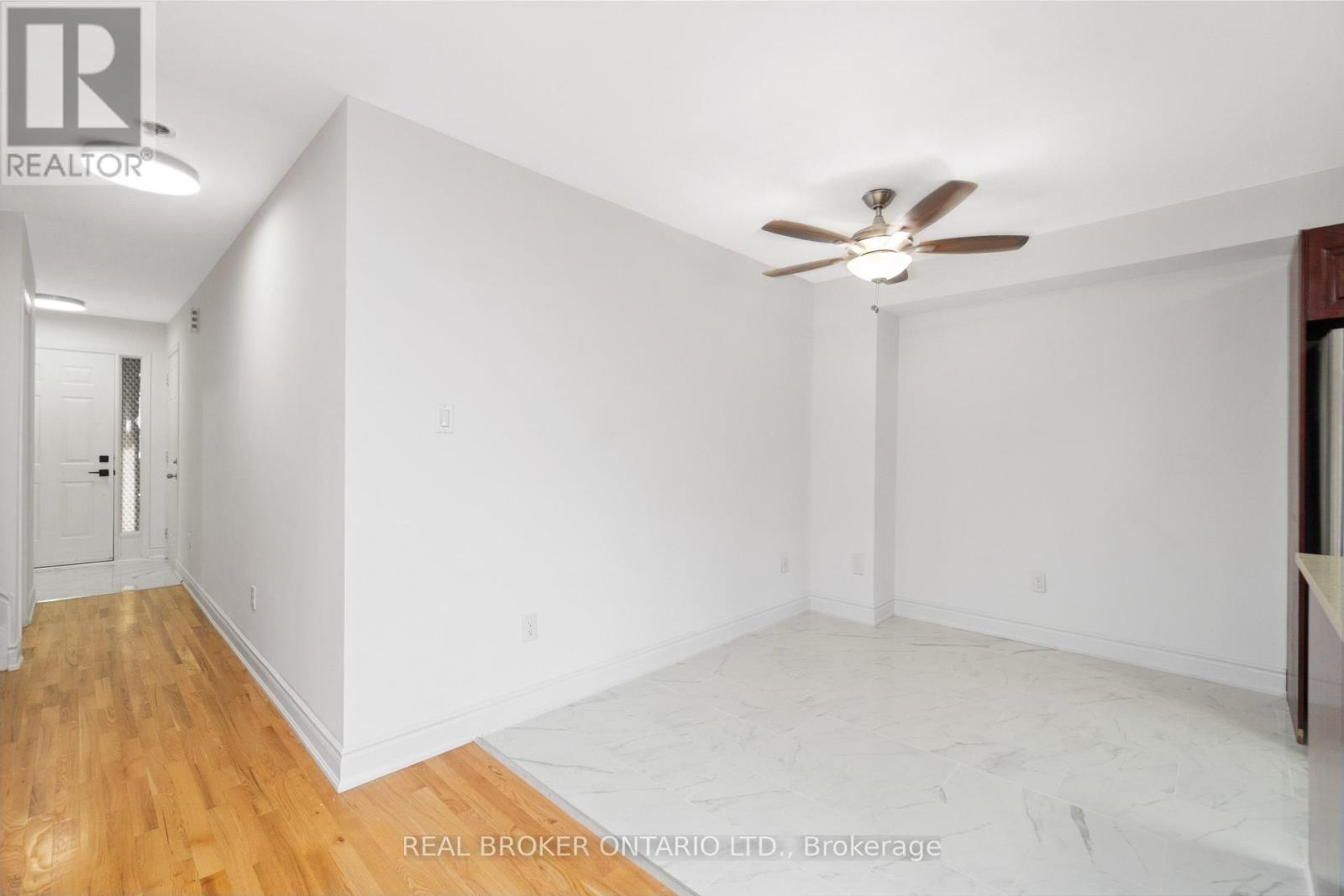 Photo 13 of 3 A Southpark Drive, Ottawa ON