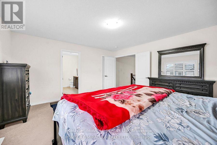 Photo 15 of 3 Aldgate Avenue, Hamilton ON