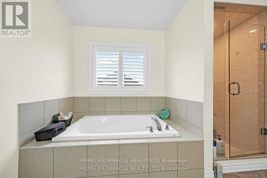 Photo 17 of 3 Aldgate Avenue, Hamilton ON