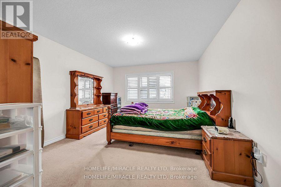 Photo 23 of 3 Aldgate Avenue, Hamilton ON