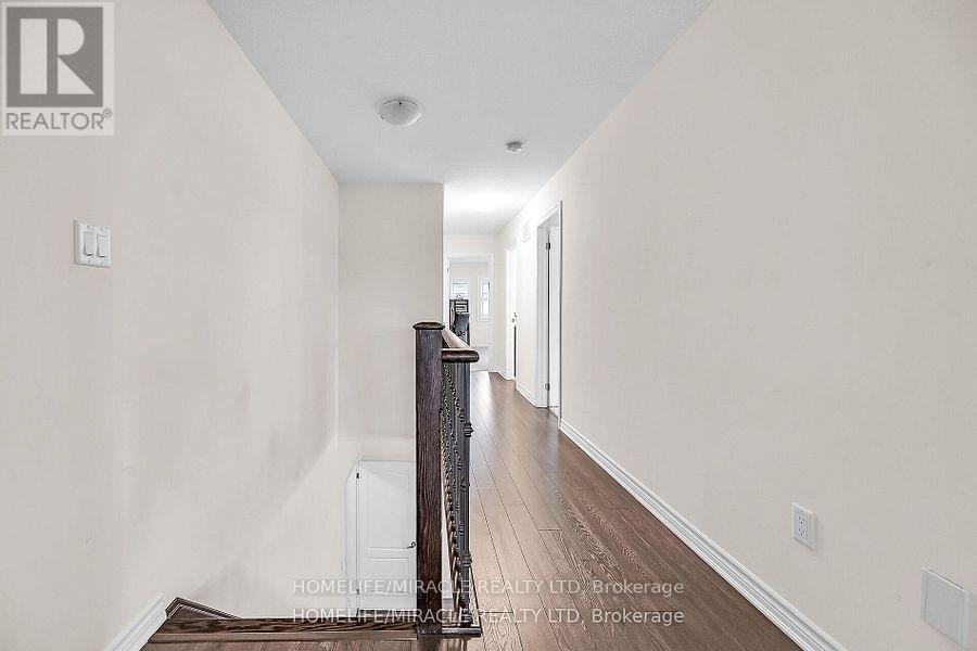 Photo 27 of 3 Aldgate Avenue, Hamilton ON