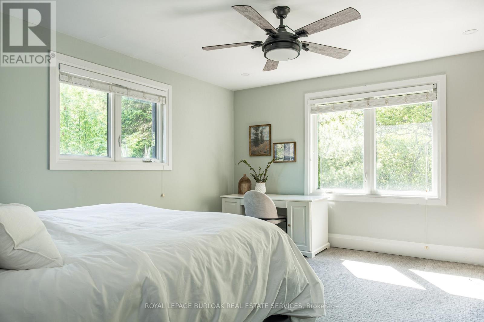 Photo 20 of 3 Oakwood Place, Hamilton ON
