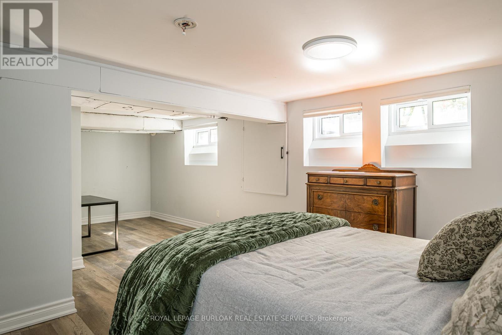 Photo 38 of 3 Oakwood Place, Hamilton ON