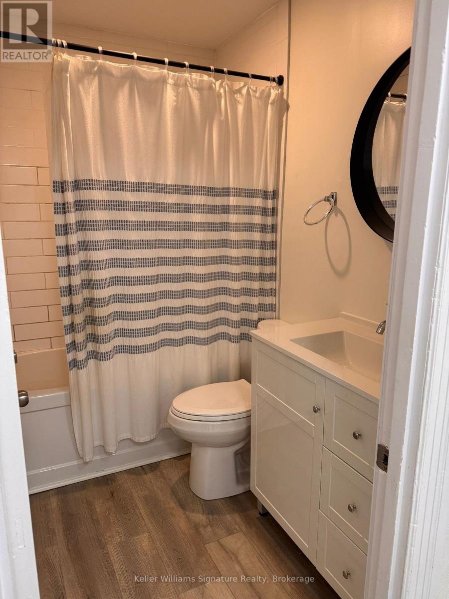 Photo 10 of Upper 287 Hunter Street E, Hamilton ON