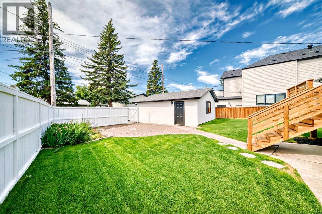 Photo 39 of 927 120 Avenue Se, Calgary AB
