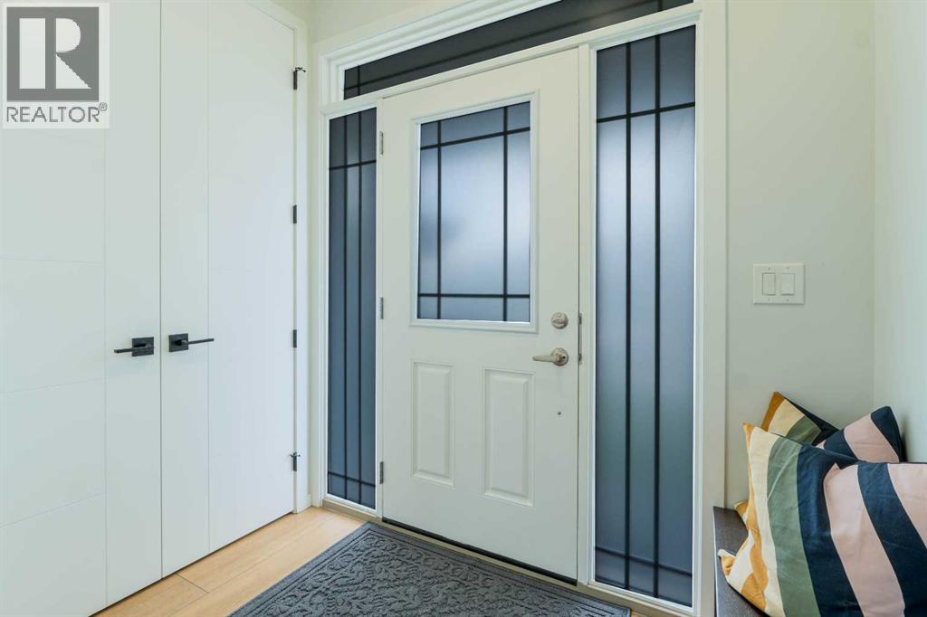 Photo 7 of 119 Carrington Circle Nw, Calgary AB