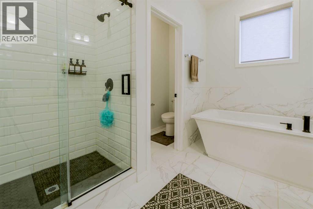 Photo 33 of 119 Carrington Circle Nw, Calgary AB
