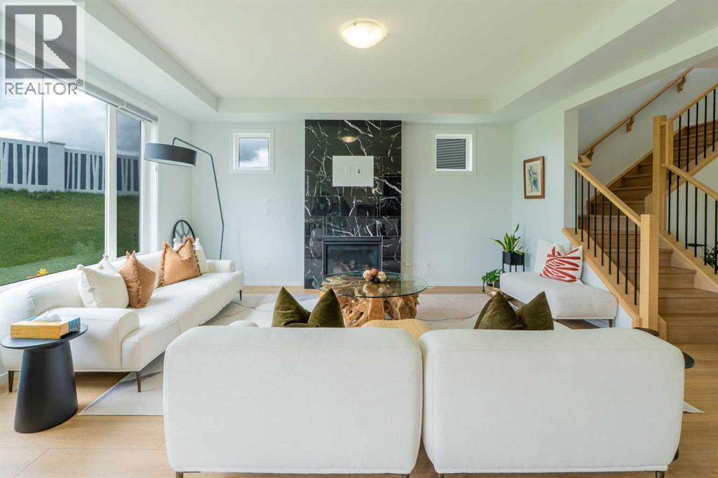 Photo 11 of 119 Carrington Circle Nw, Calgary AB