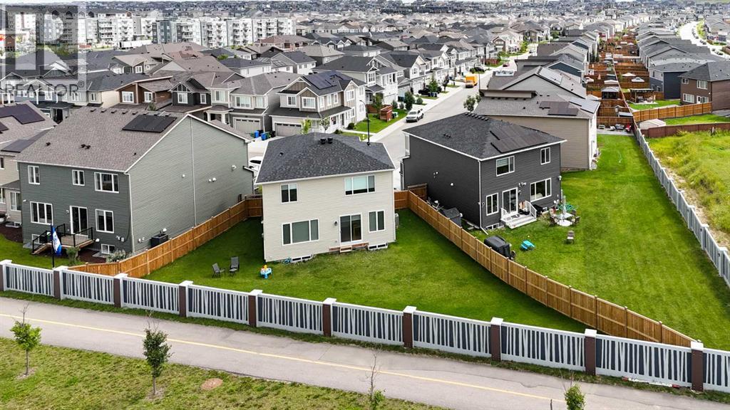 Photo 4 of 119 Carrington Circle Nw, Calgary AB