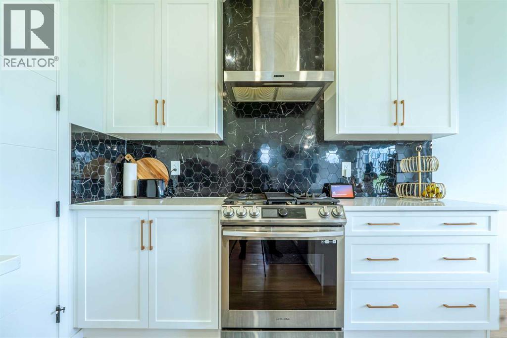 Photo 18 of 119 Carrington Circle Nw, Calgary AB