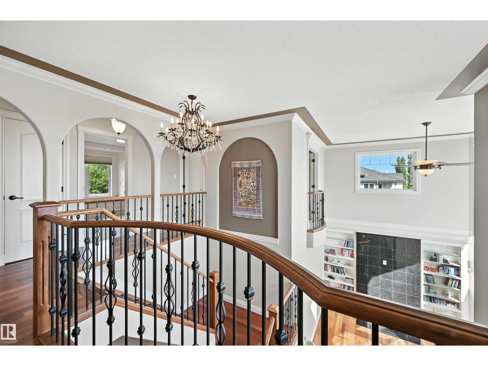 Photo 38 of 2426 Martell Cr Nw, Edmonton AB