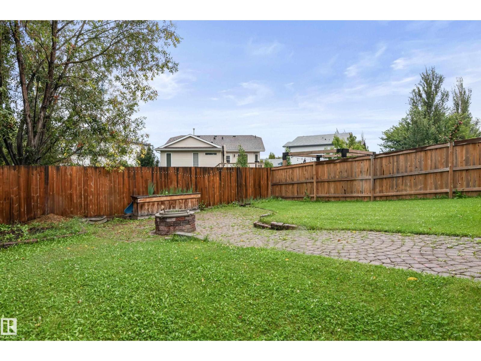 Photo 9 of 132 Foxboro Tc, Sherwood Park AB