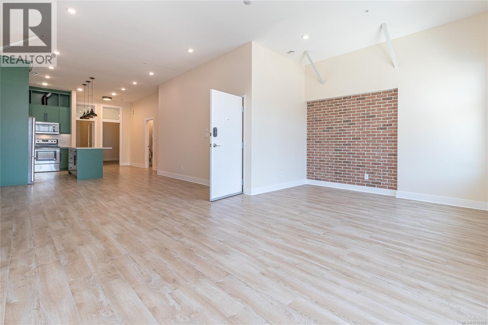 Photo 9 of 107 2785 Leigh Rd, Langford BC