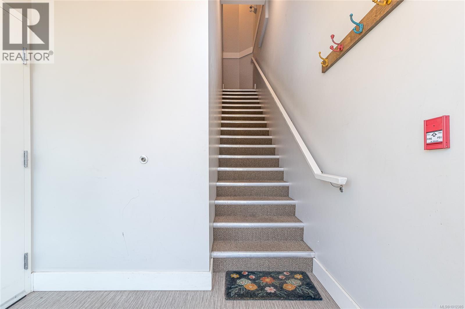Photo 3 of 107 2785 Leigh Rd, Langford BC