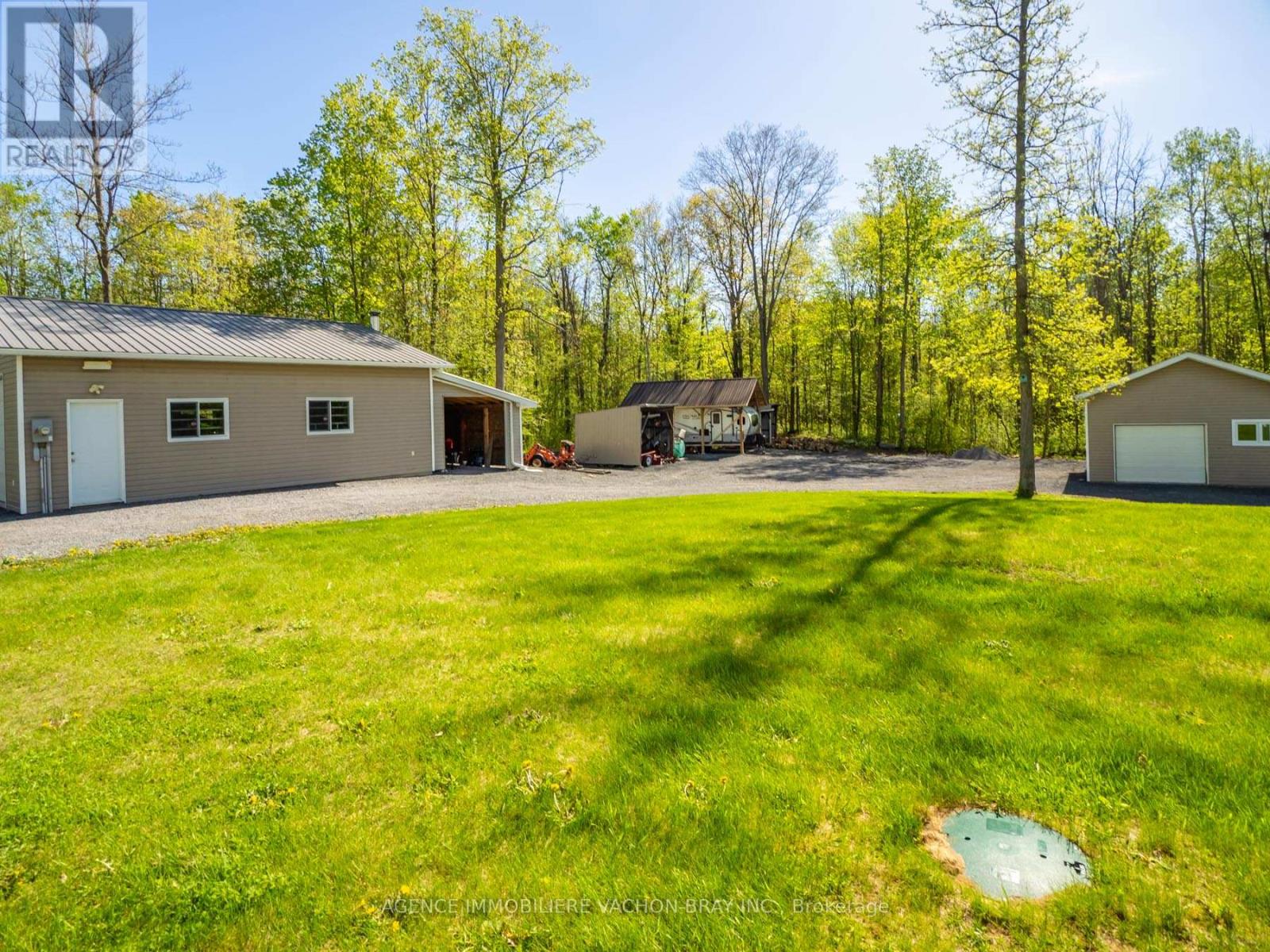 Photo 3 of 18668 Concession 2 Road, North Glengarry ON