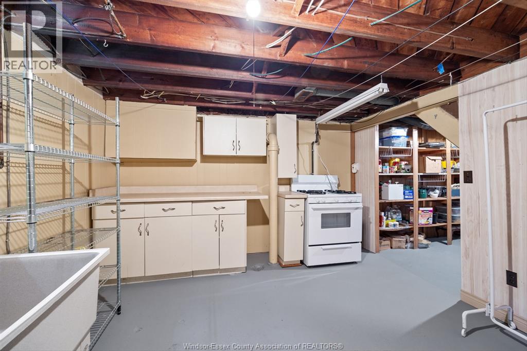 Photo 17 of 2662 Turner, Windsor ON