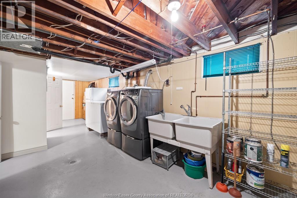 Photo 18 of 2662 Turner, Windsor ON