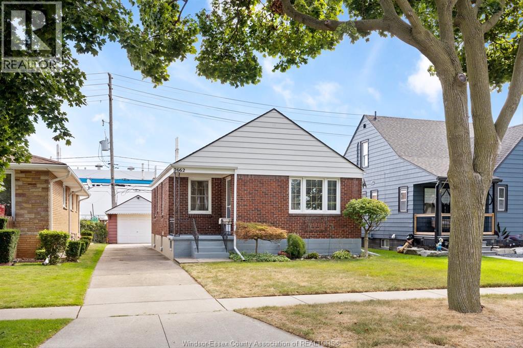 Photo 2 of 2662 Turner, Windsor ON