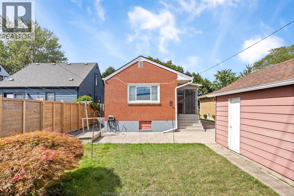 Photo 24 of 2662 Turner, Windsor ON