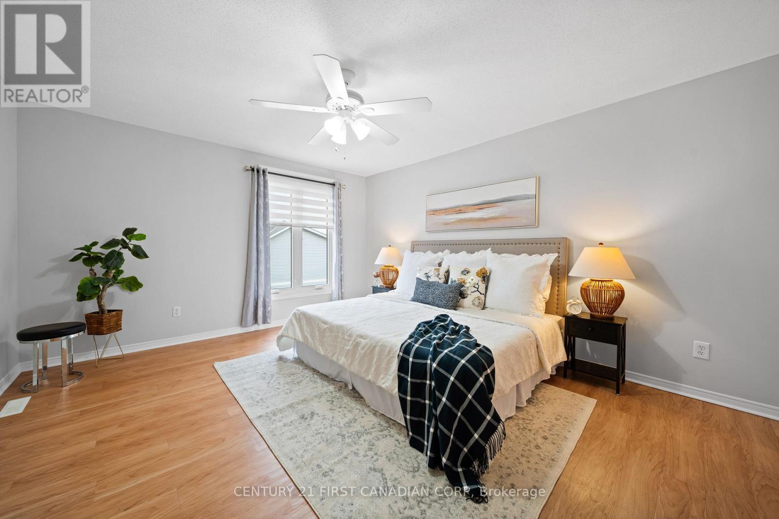 Photo 14 of 56 120 Centre Street, London South ON