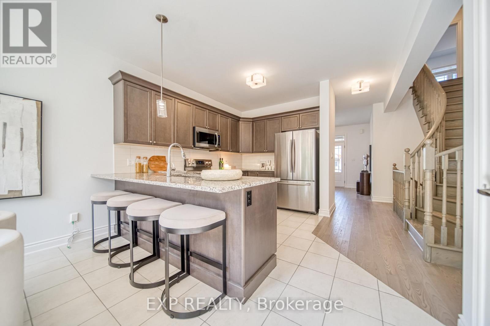 Photo 10 of 9 Armour Street, Whitby ON
