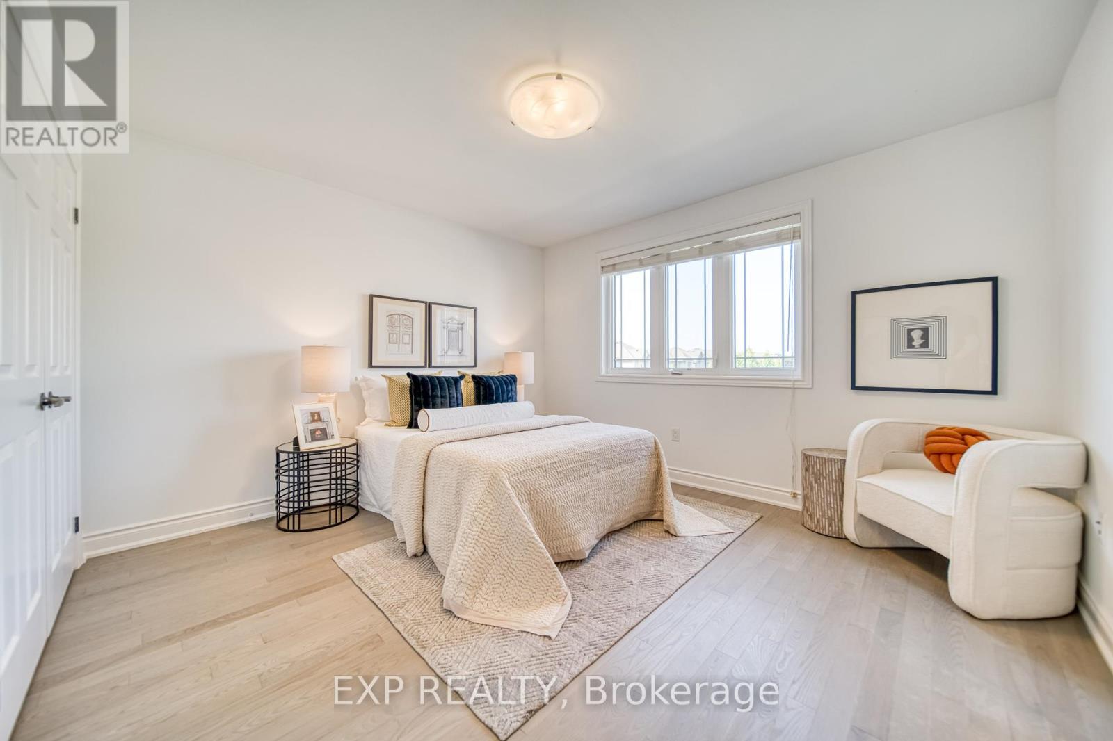 Photo 19 of 9 Armour Street, Whitby ON