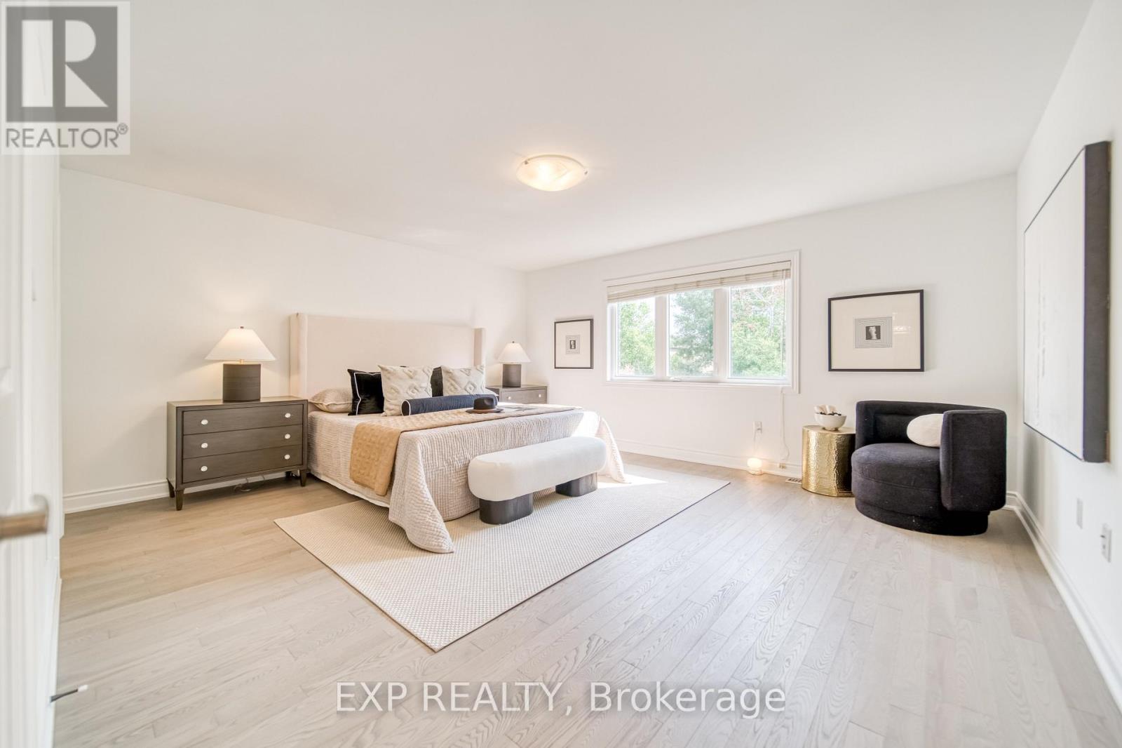 Photo 21 of 9 Armour Street, Whitby ON