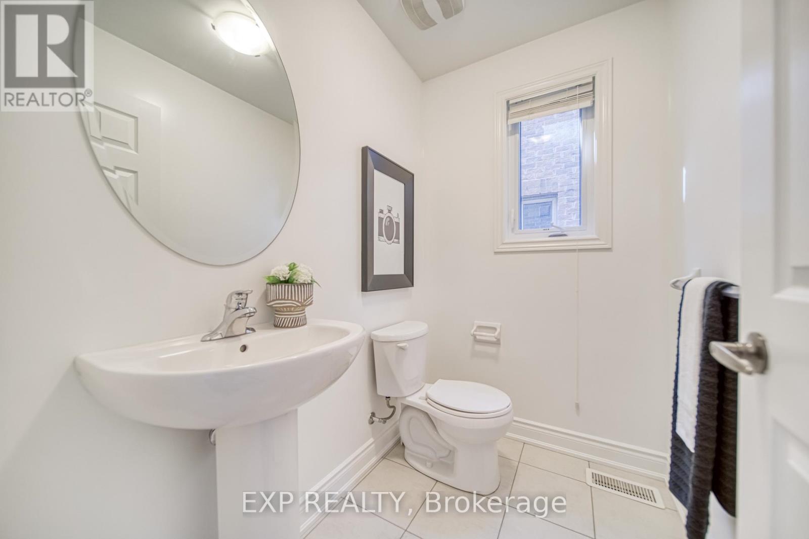 Photo 26 of 9 Armour Street, Whitby ON