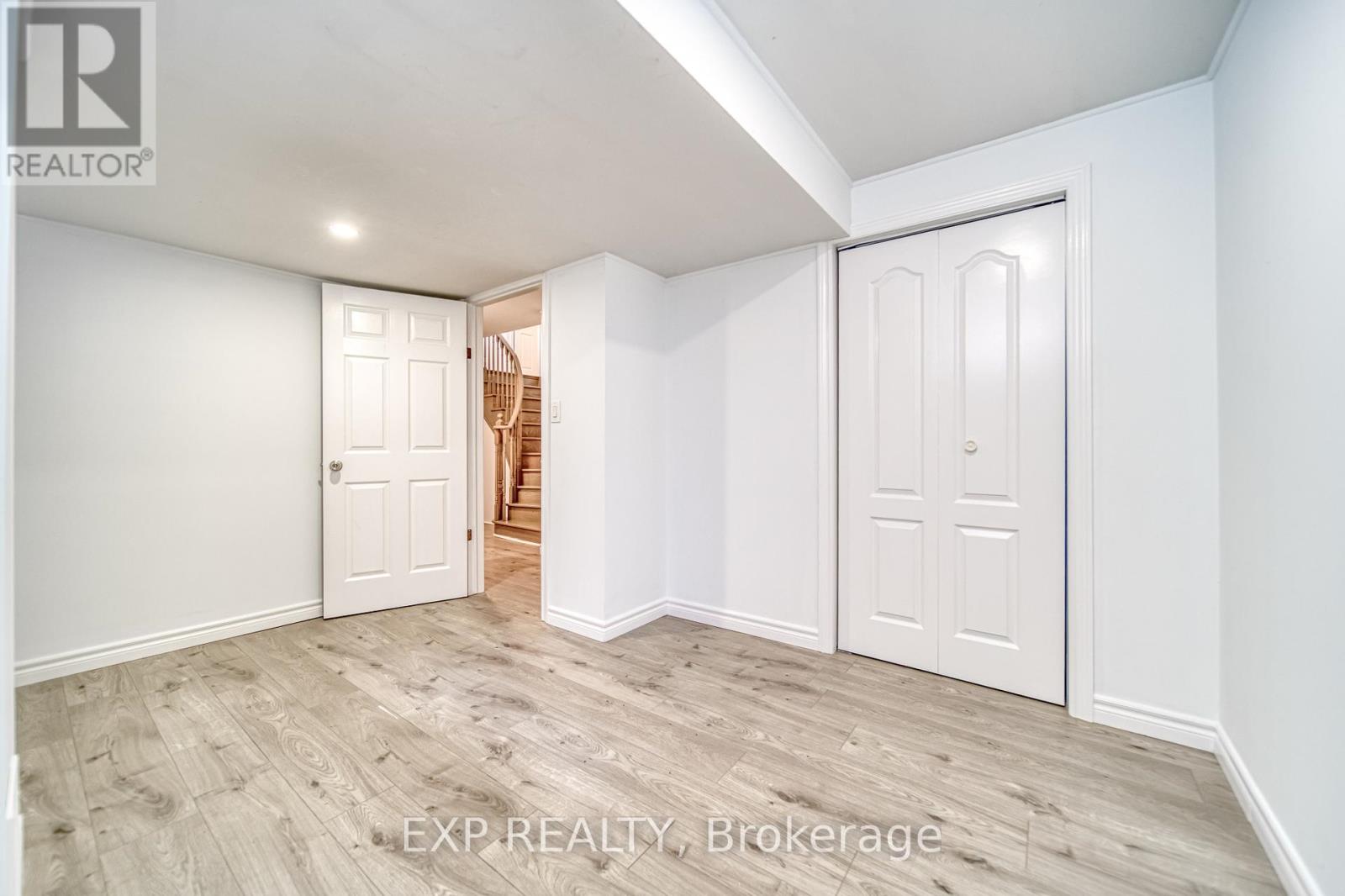 Photo 35 of 9 Armour Street, Whitby ON