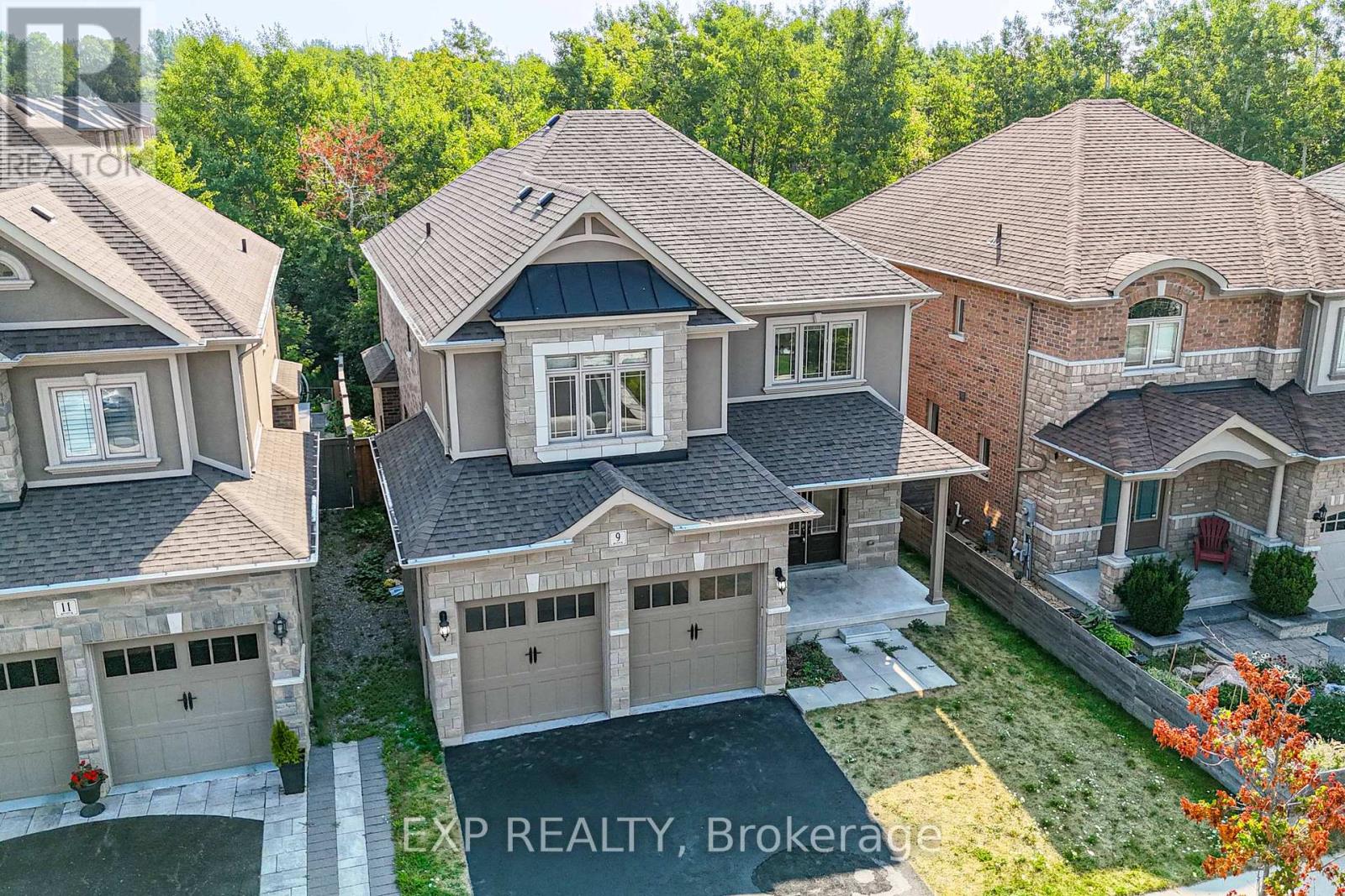 Photo 40 of 9 Armour Street, Whitby ON