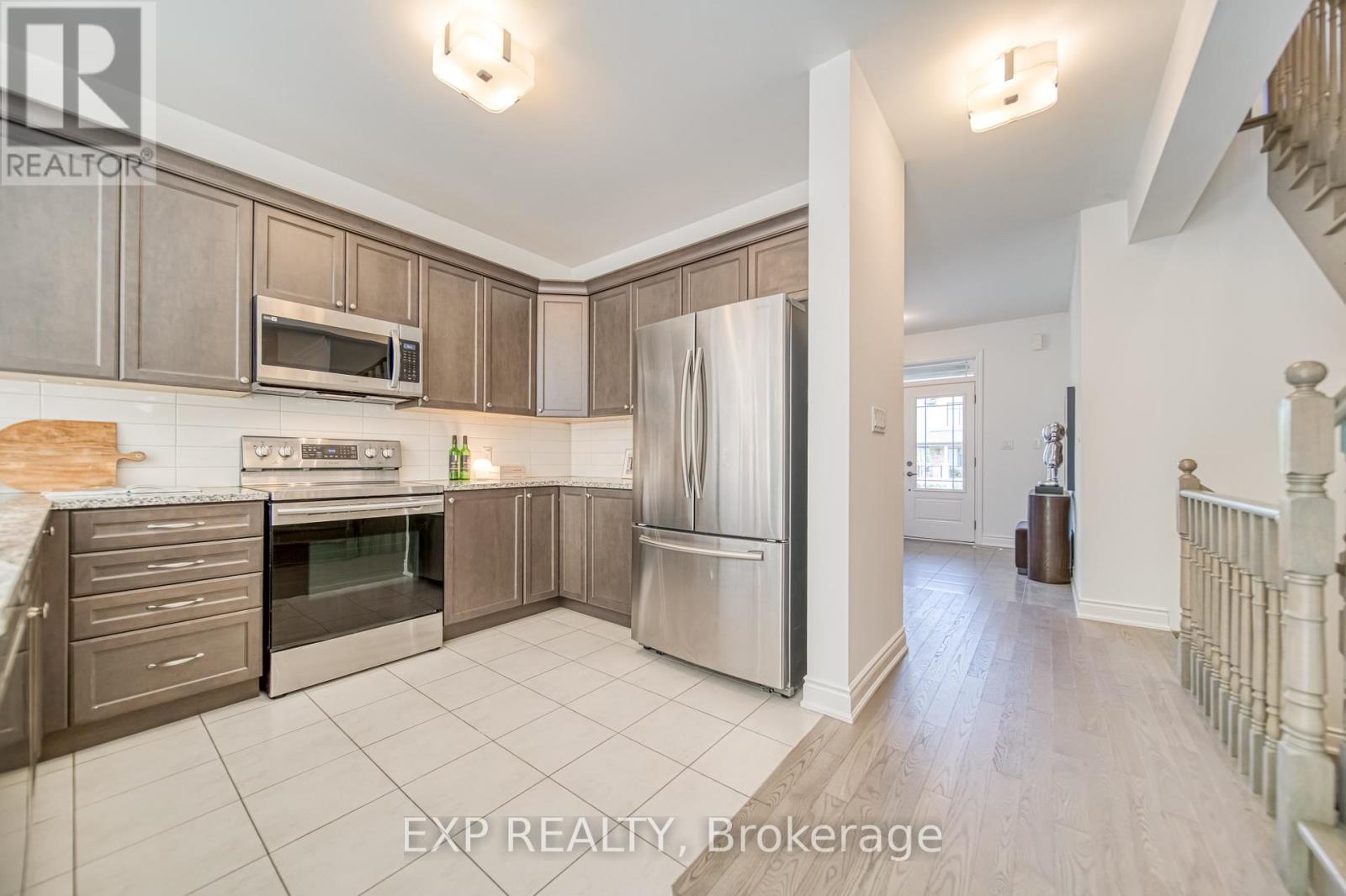 Photo 7 of 9 Armour Street, Whitby ON