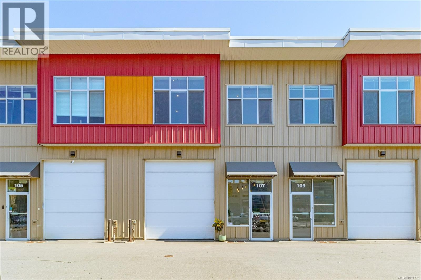 Photo 1 of 107 2785 Leigh Rd, Langford BC