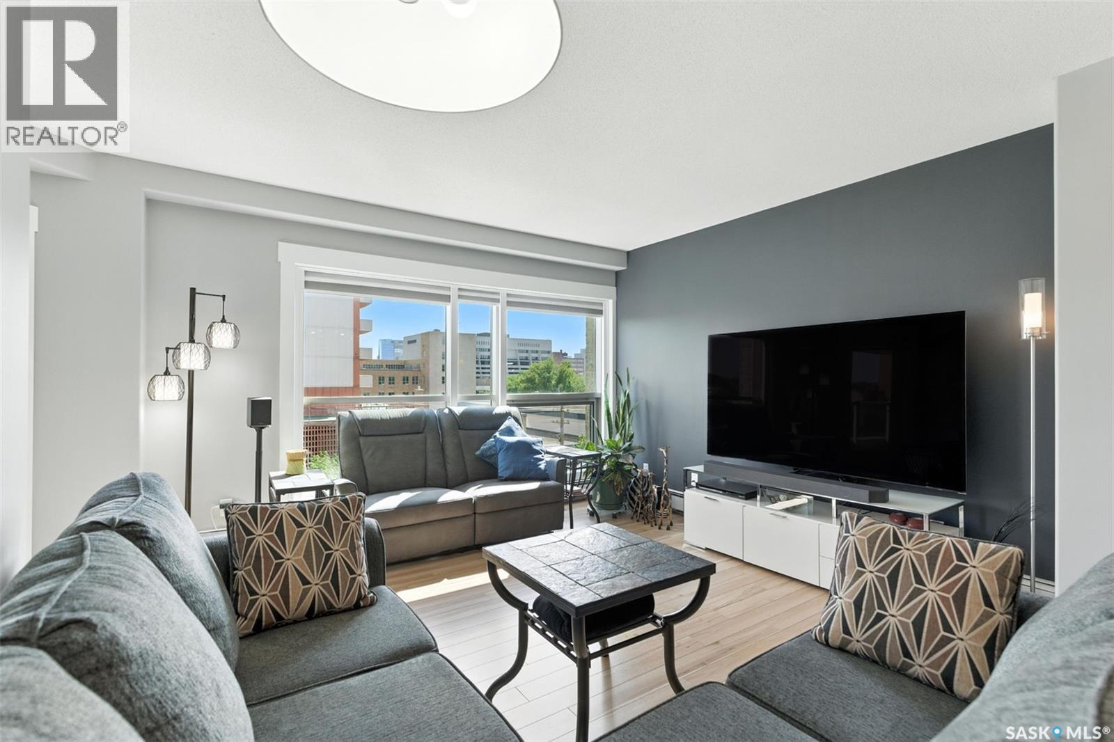 Photo 5 of 401 303 5th Avenue N, Saskatoon SK