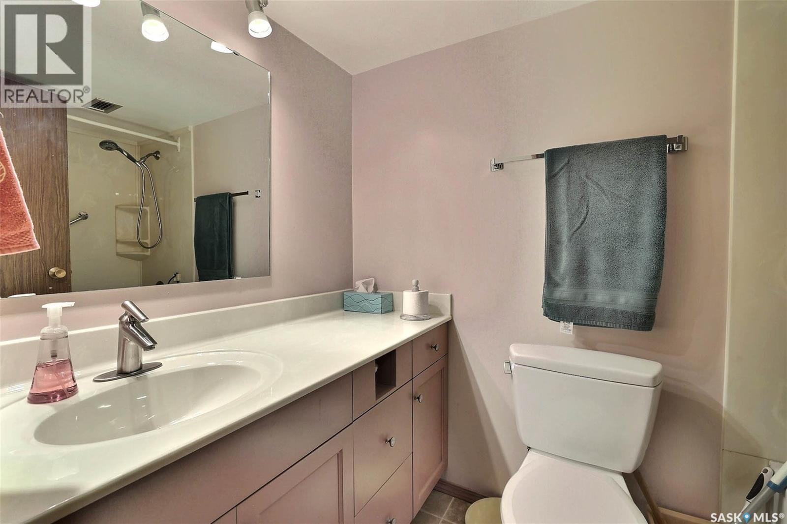Photo 20 of 204 3520 Hillsdale Street, Regina SK