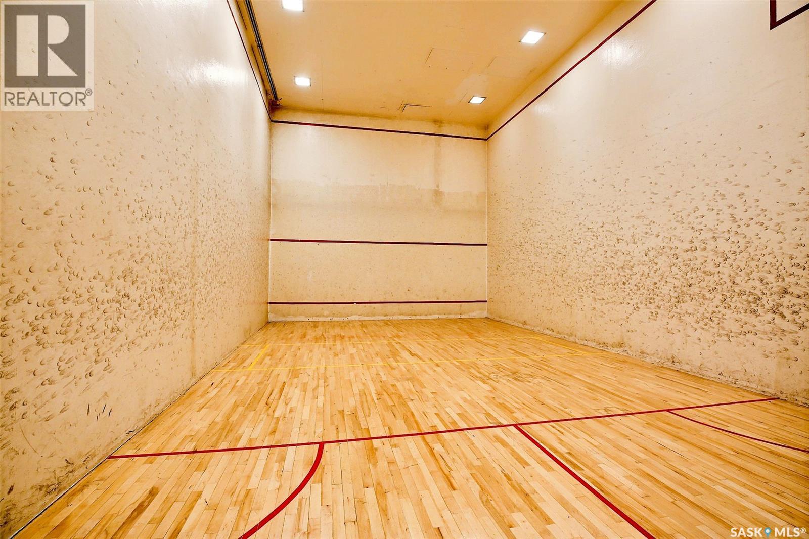 Photo 30 of 204 3520 Hillsdale Street, Regina SK