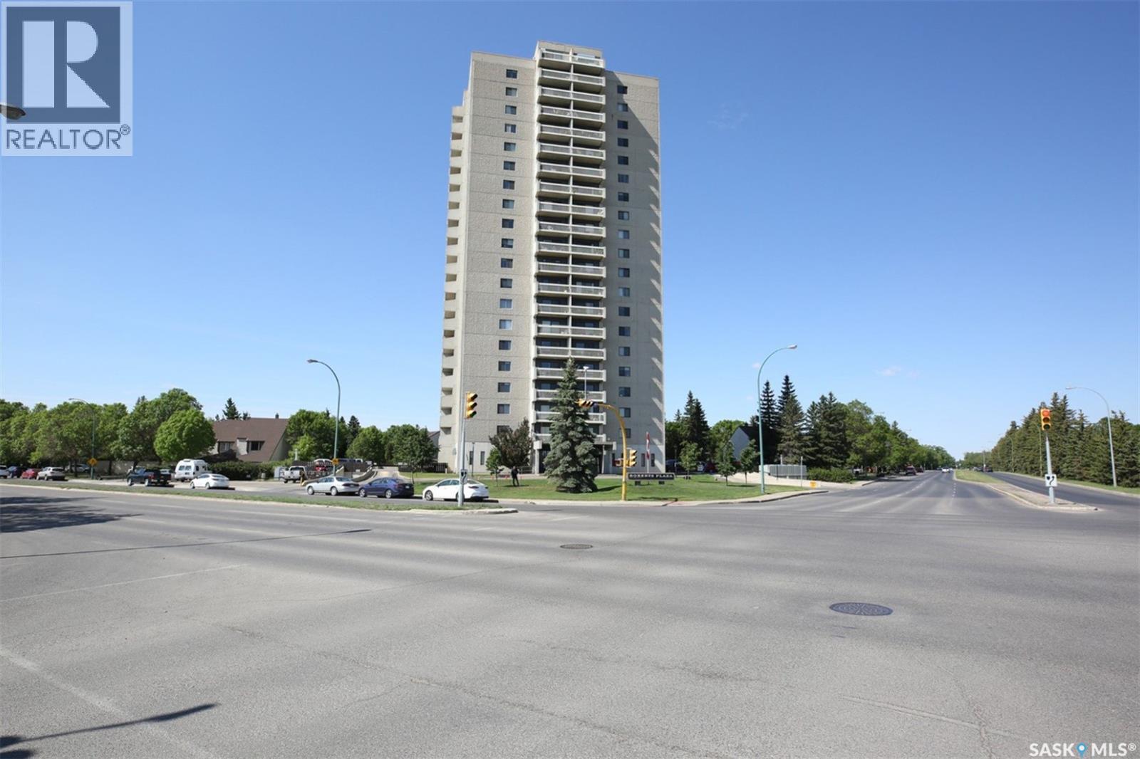 Photo 4 of 204 3520 Hillsdale Street, Regina SK