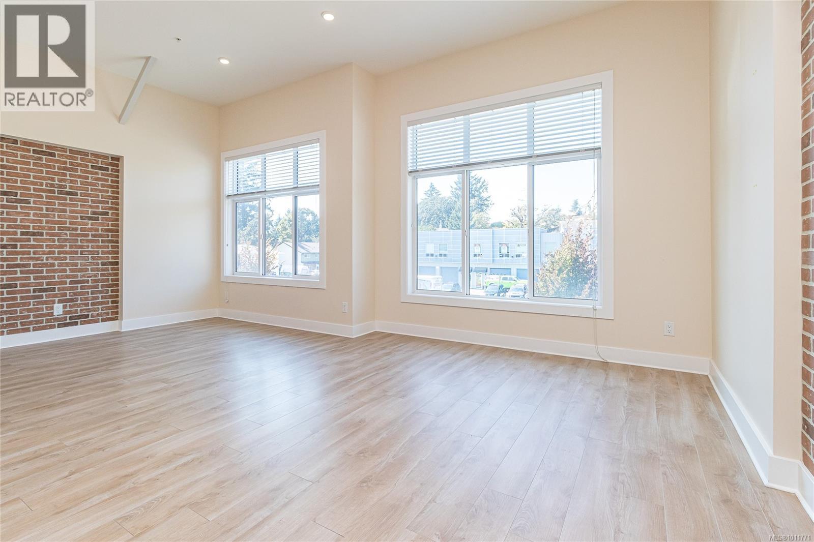Photo 9 of 107 2785 Leigh Rd, Langford BC