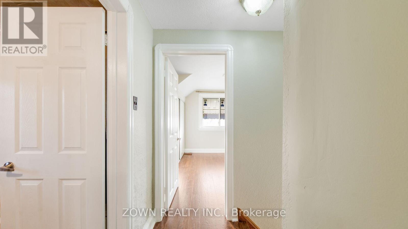 Photo 36 of Main 63 Biscayne Boulevard, Toronto ON