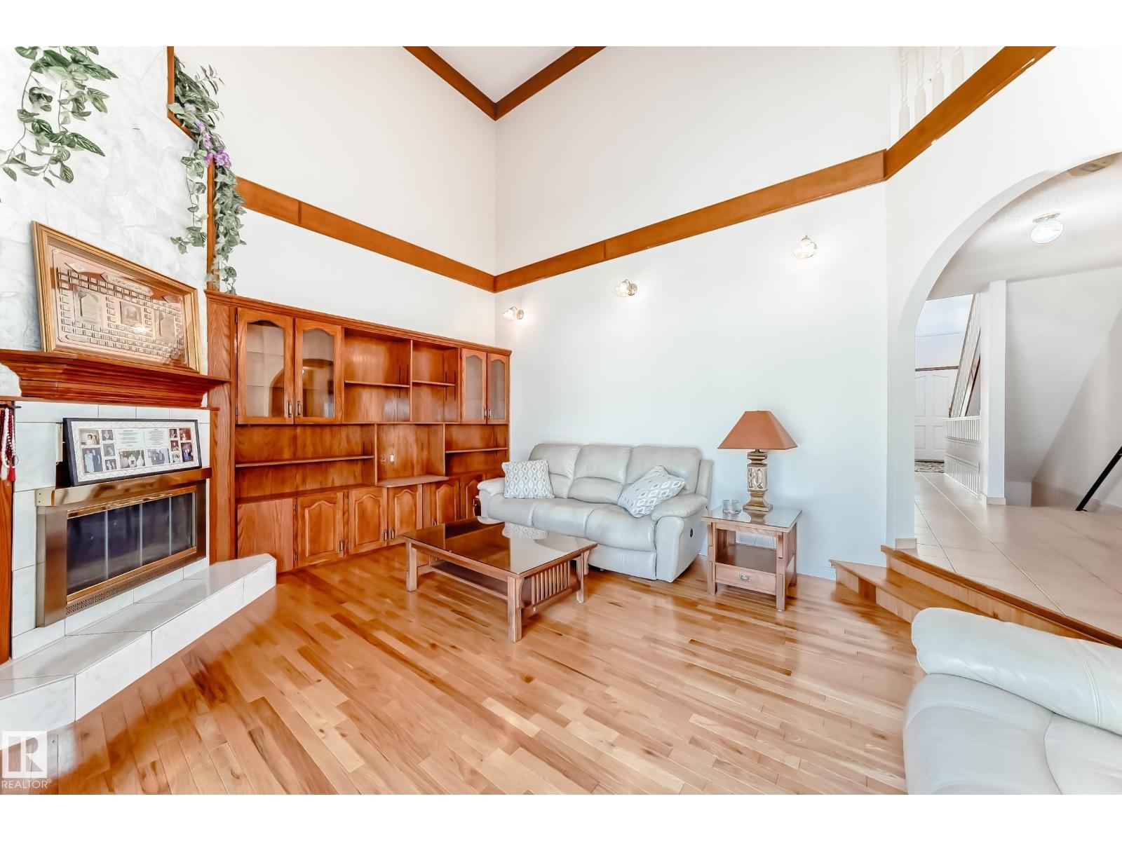 Photo 25 of 8714 152 B Av Nw, Edmonton AB
