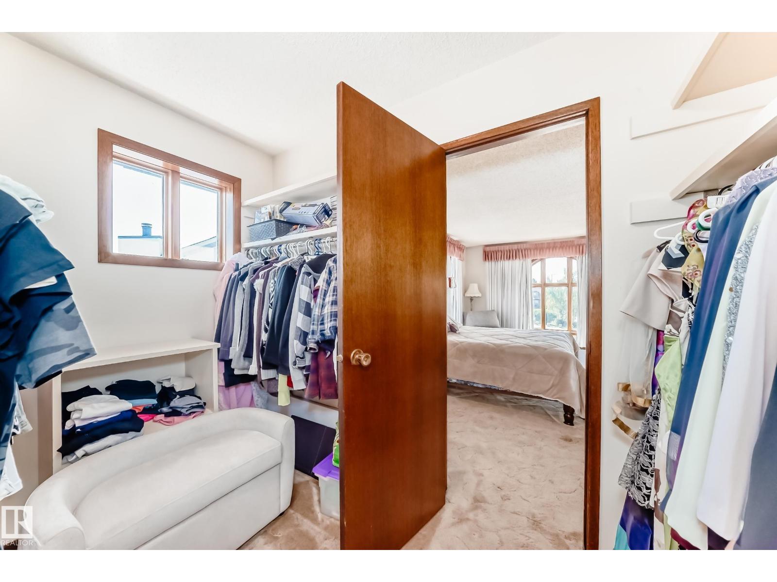 Photo 41 of 8714 152 B Av Nw, Edmonton AB