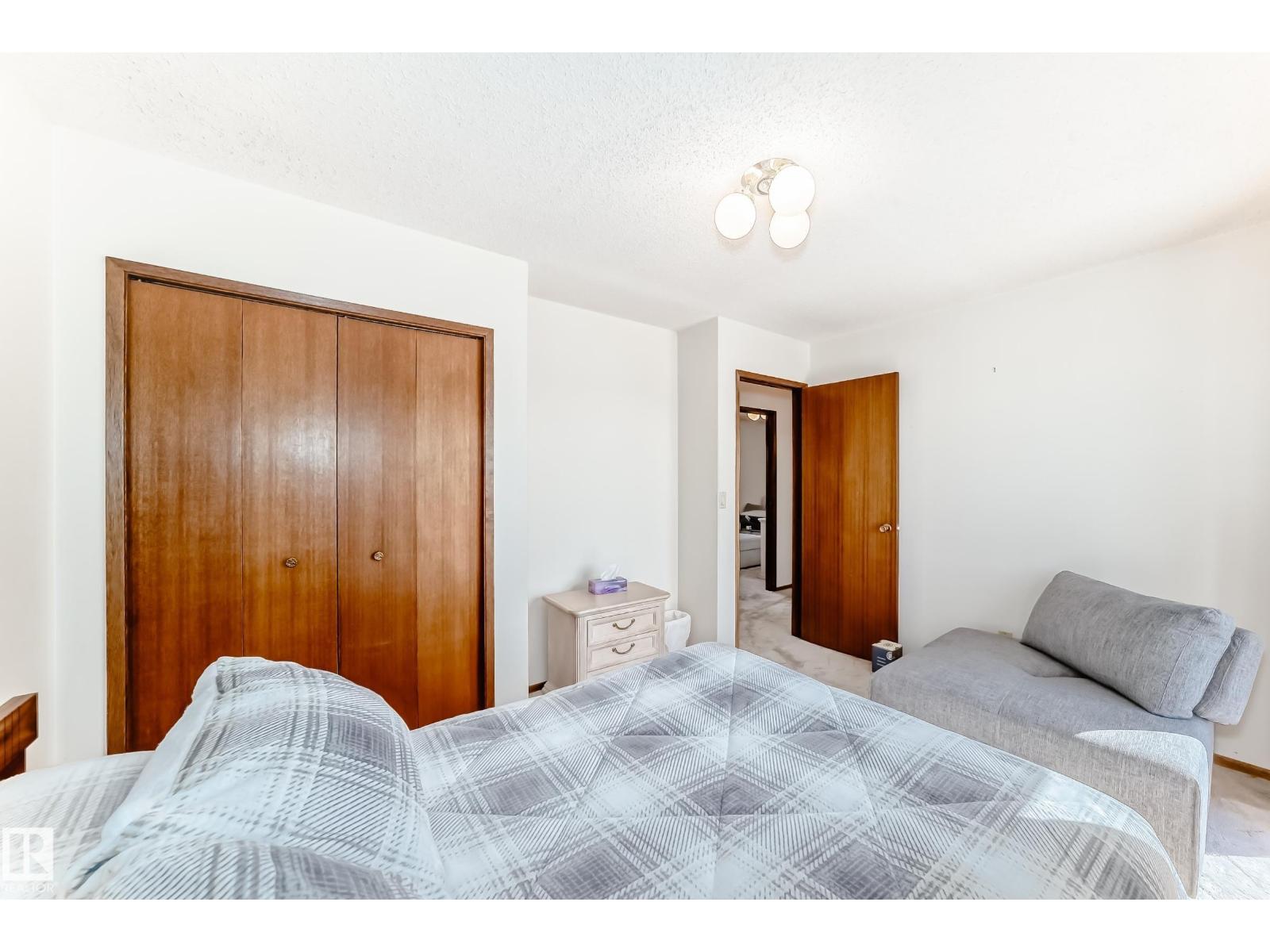 Photo 43 of 8714 152 B Av Nw, Edmonton AB